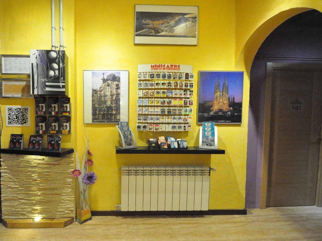 Barcelona Gotic Guesthouse Екстер'єр фото